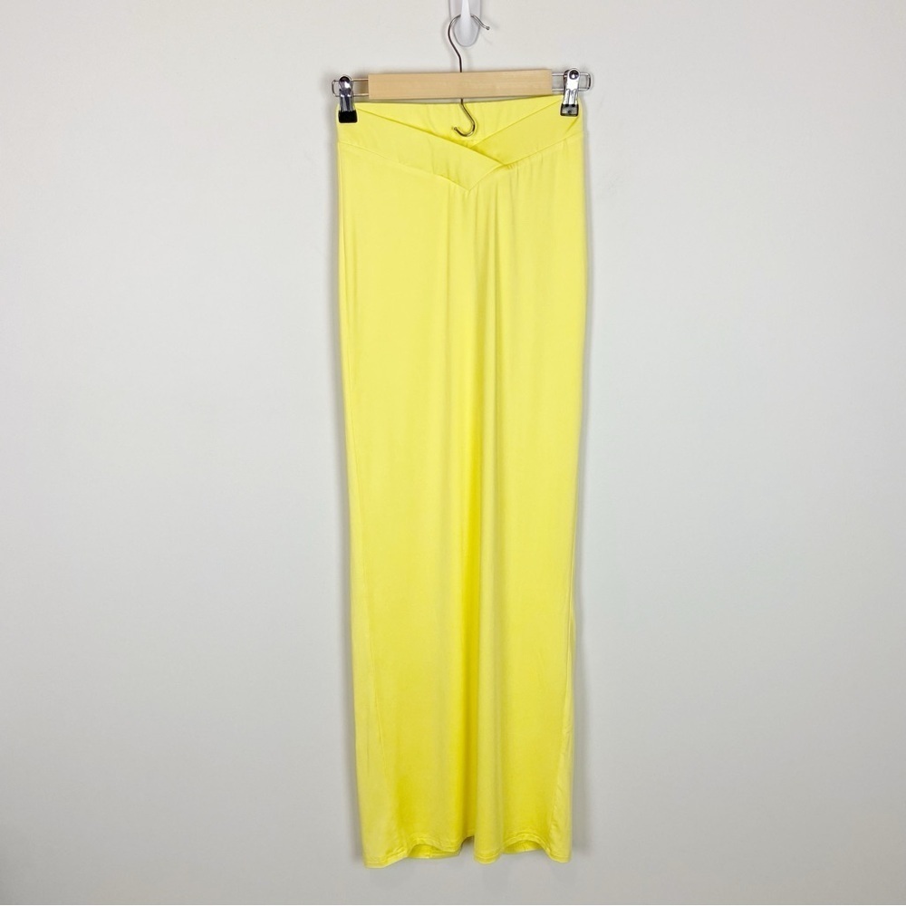 Superdown Raquel Skirt in Yellow Size XS - Picture 2 of 11